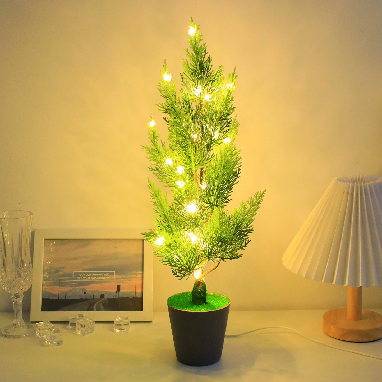 Lampe LED décoration Cyprès artificiel
