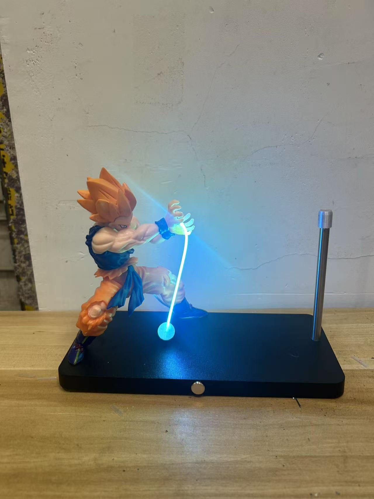 Lampe led sangoku debout kamehamea fil lumineux sol magnétique