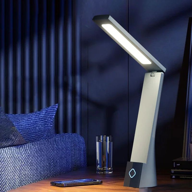 Lampe LED incliné e - Design épuré